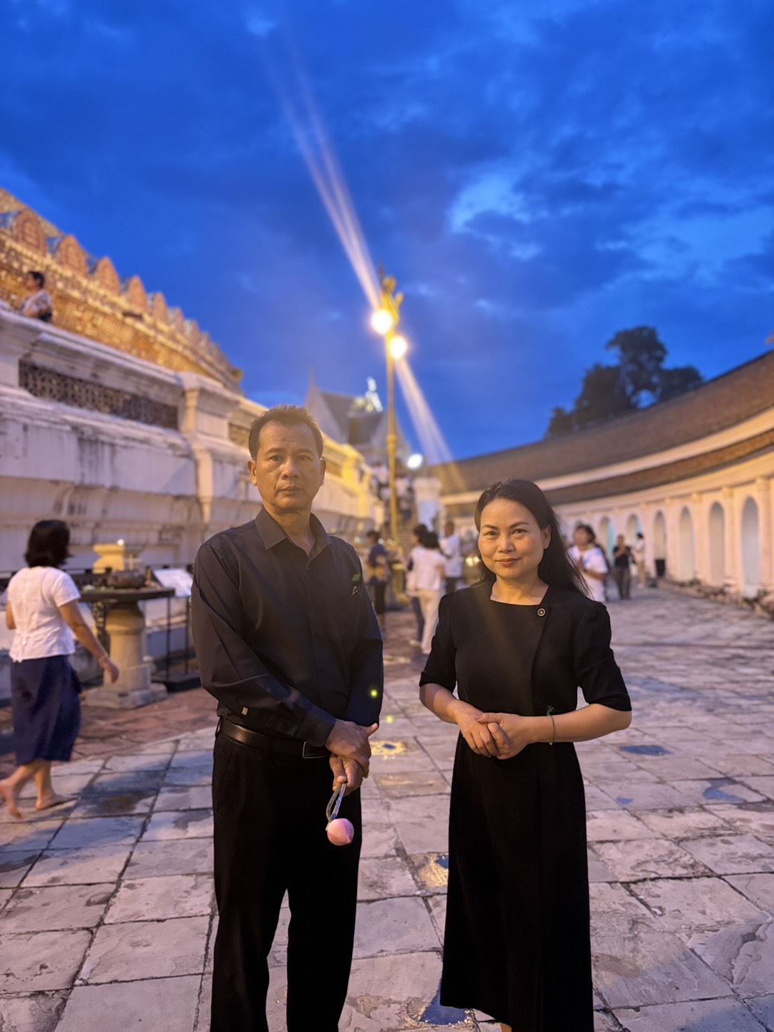 title - ส.ป.ก.นครปฐม เข้าร่วมพิธีจุดประทีป “1 ล้านดวงประทีปแห่งศรัทธา 1 ล้านความดี สืบสานมหาบารมี วิสาขบูชาโลก” และพิธีเวียนเทียน เนื่องในวันวิสาขบูชา ประจำปี 2569